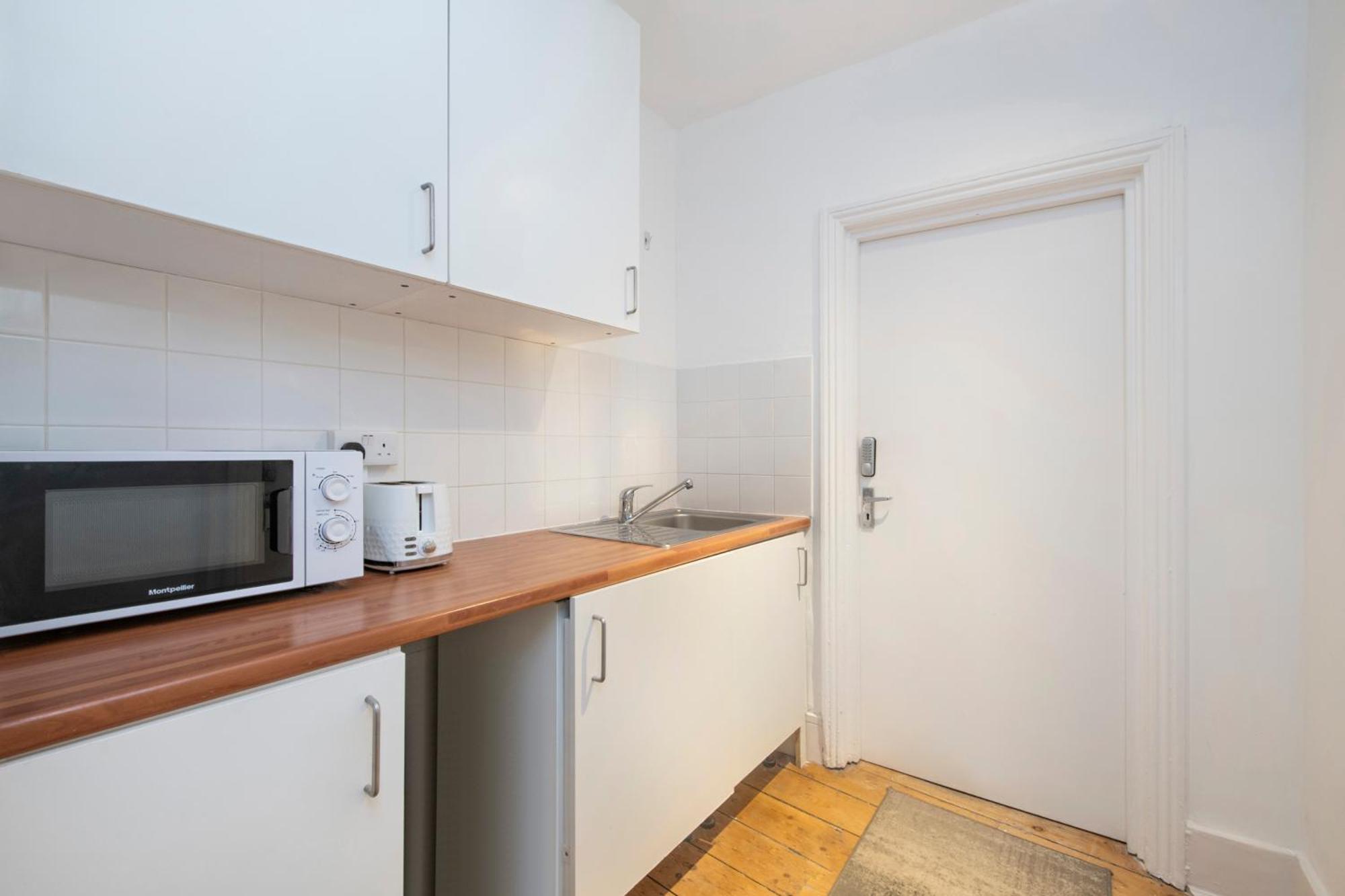 Modern Cosy Serviced 5 Min To Angel Station, 02 Academy Islington, Kings Cross Station, Free Wifi, Tea, Coffee Appartement Londen